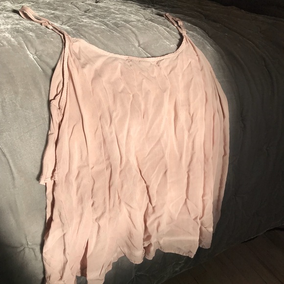 Don’t Ask Why AE mauve flowy crop tank top - Picture 2 of 3